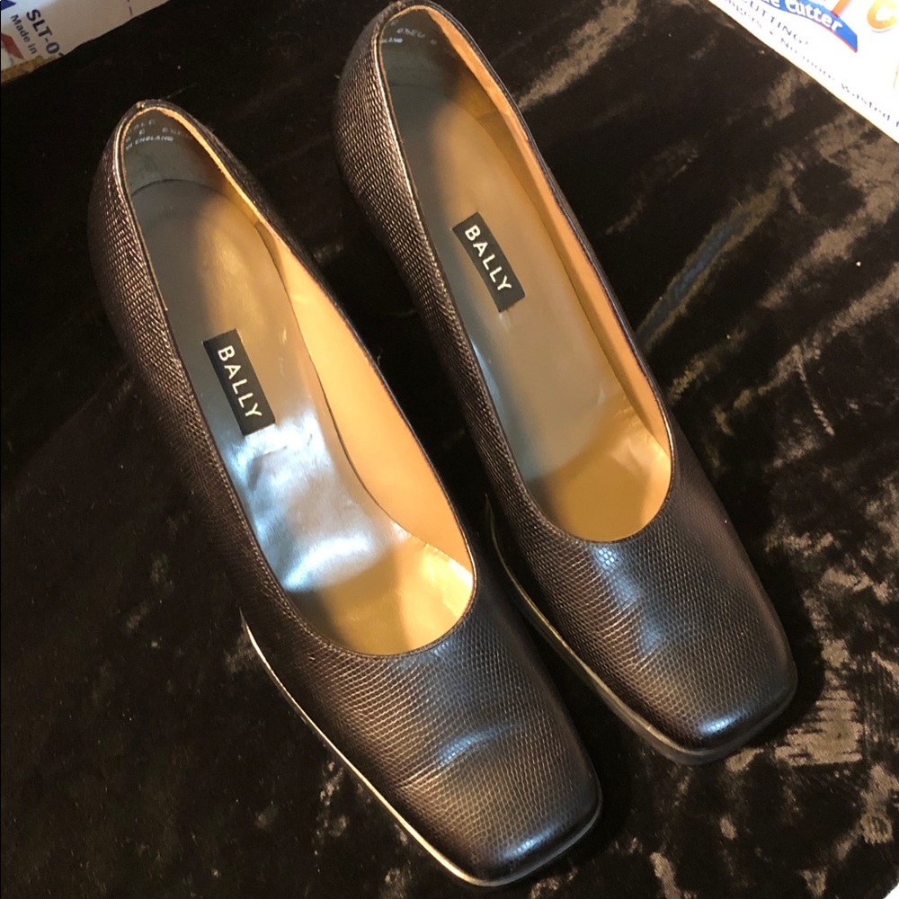 Bally Noale women’s mid heel pumps Blk sz9